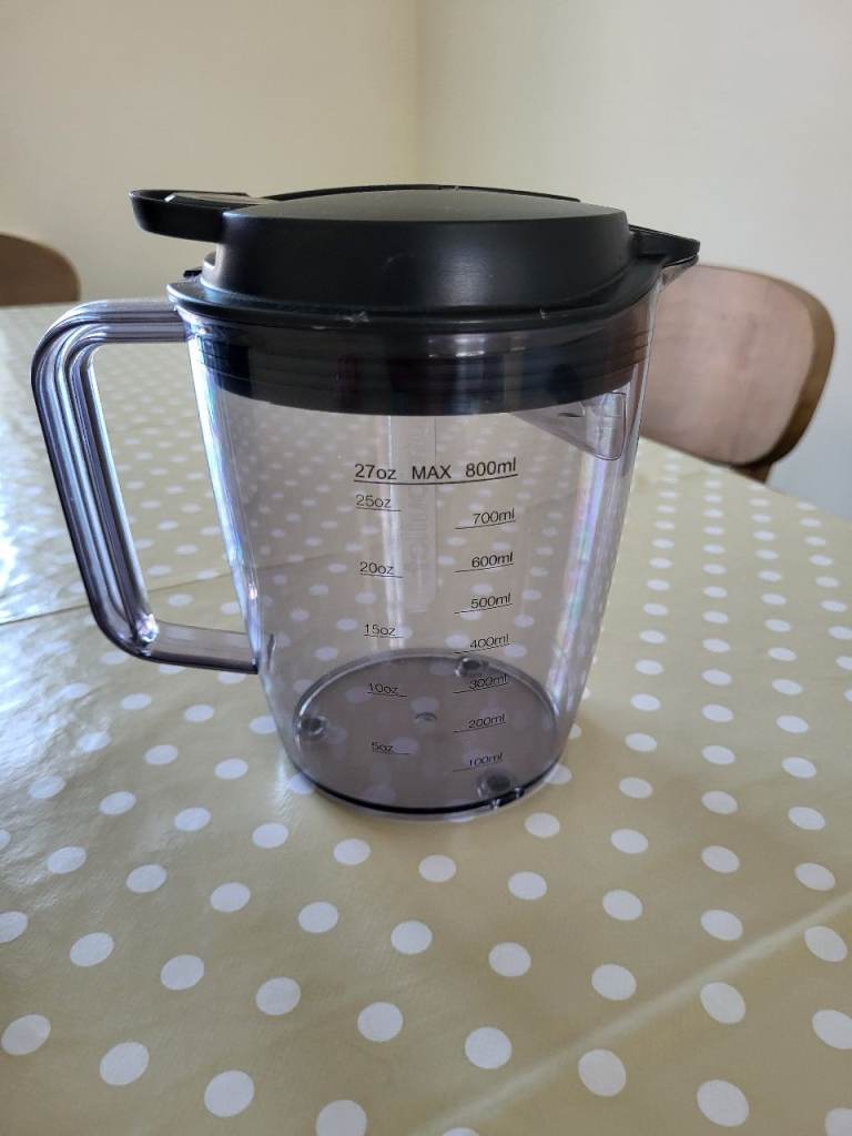 Nutribullet 800W Centrifugal Juicer with 800ml Pitcher – Excellent Condition