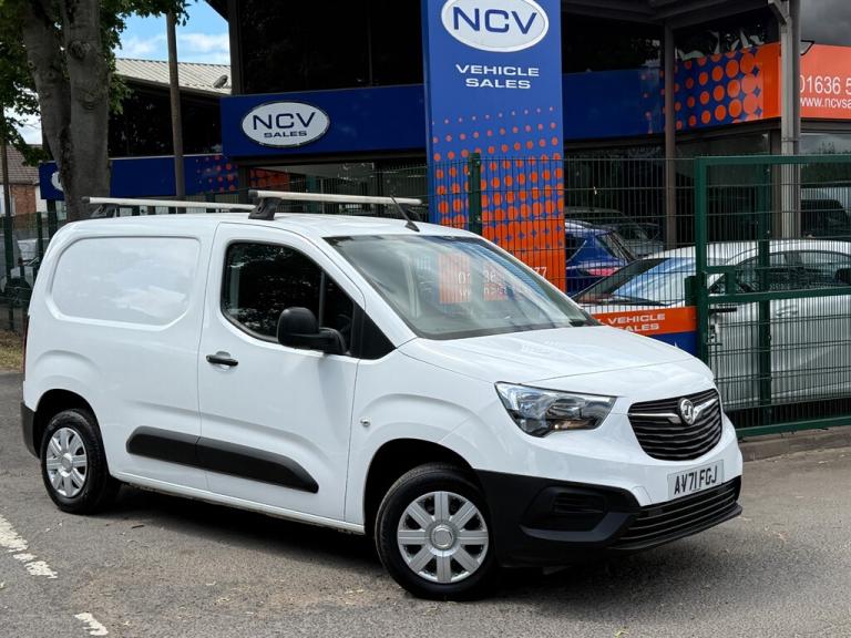 2021 Vauxhall Combo 2000 1.5 Turbo D 75ps H1 Edition Van PANEL VAN DIESEL Manual