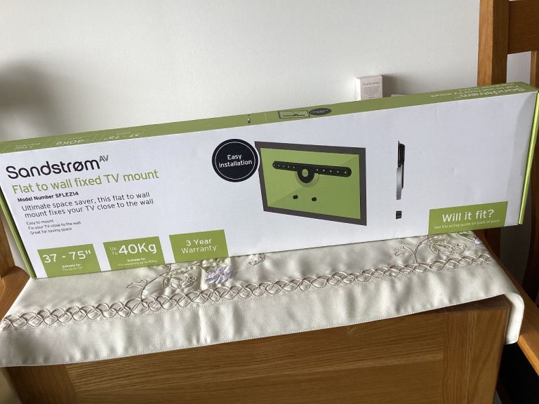 Sandstrøm Universal TV Wall Mount Bracket – Brand New
