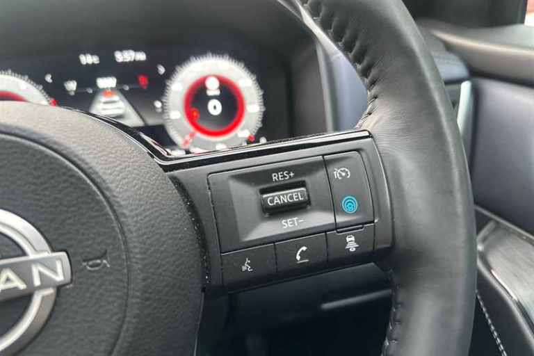 2024 Nissan Qashqai 1.3 DIG-T MH TEKNA 5DR Hatchback Petrol Manual