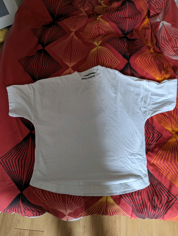 CLASSIC LOGO OVER T-SHIRT