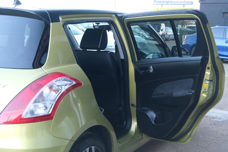2025 Suzuki Swift 1.2 SZ4 Hatchback 5dr Petrol Auto Euro 6 (94 ps) PETROL Automatic