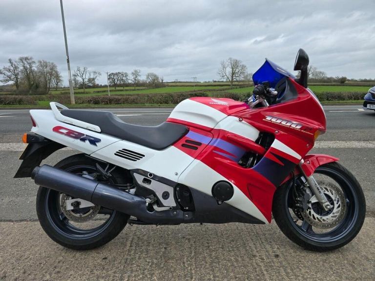 Honda CBR1000F 998cc