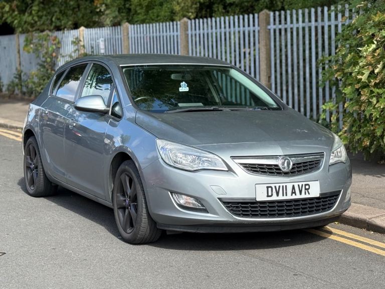 Vauxhall, ASTRA, Hatchback, 2011, Manual, 1598 (cc), 5 doors