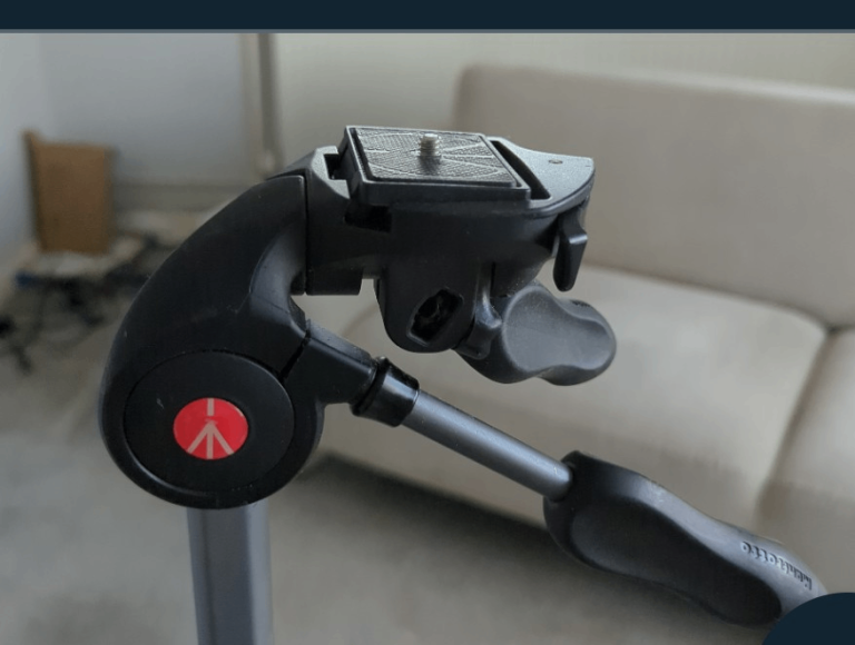 Manfrotto Tripod – Good Condition