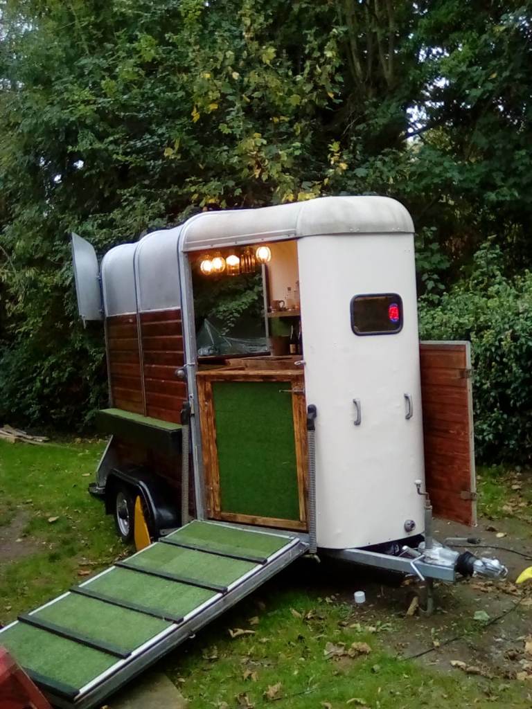 Horse box trailer 