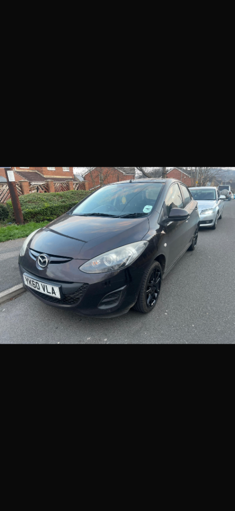 £899.   60 plate Mazda 2 