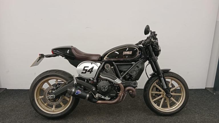 DUCATI SCRAMBLER CAFE RACER ** 12 MONTH MOT - DIGITAL DISPLAY - TERMIGNONI ** 