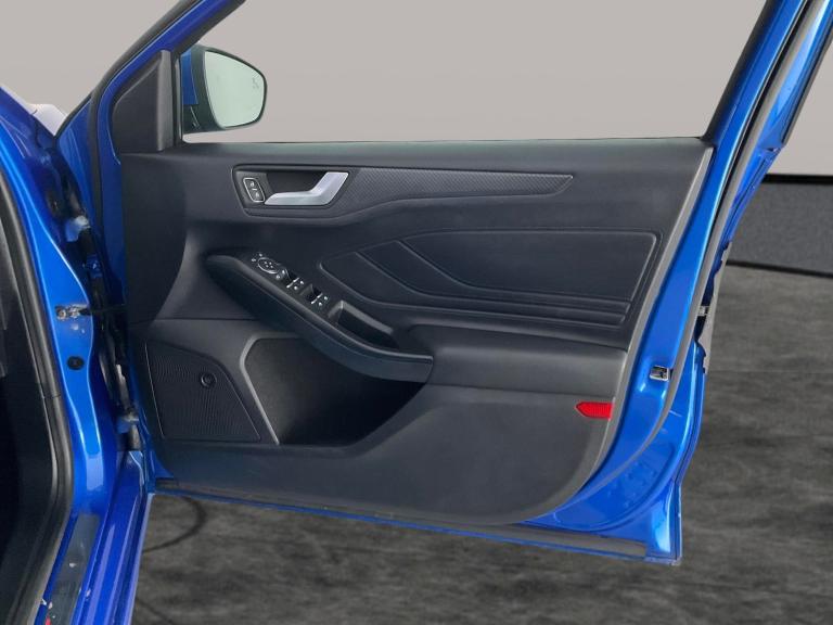 2019 Ford Focus 2.0 EcoBlue ST-Line X Estate 5dr Diesel Auto Euro 6 (s/s) (150 ps) - REVERS Estat...