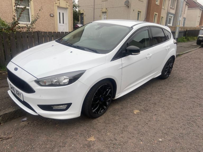 Ford, FOCUS, Hatchback sport, 2016, Manual, 999 (cc), 5 doors full mot 