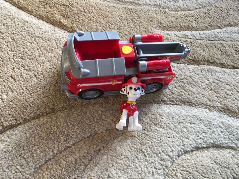 Paw Patrol Marshall’s Fire Truck with pop out water cannons and Marshall figure