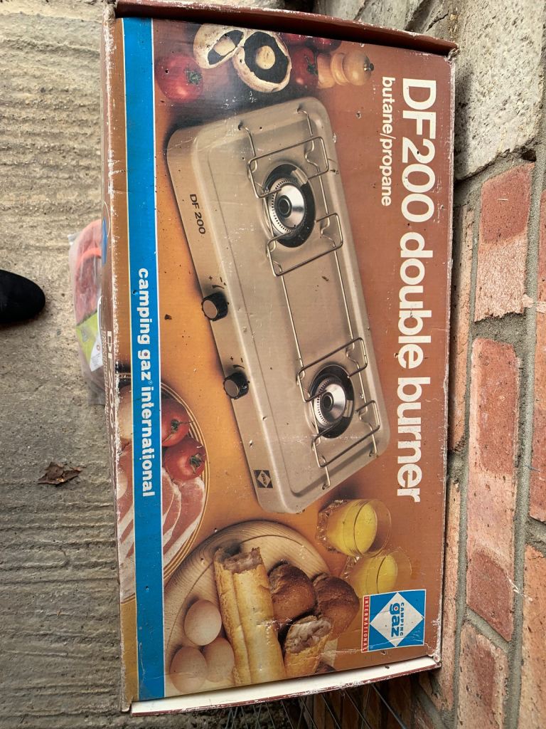 Portable double gas burner