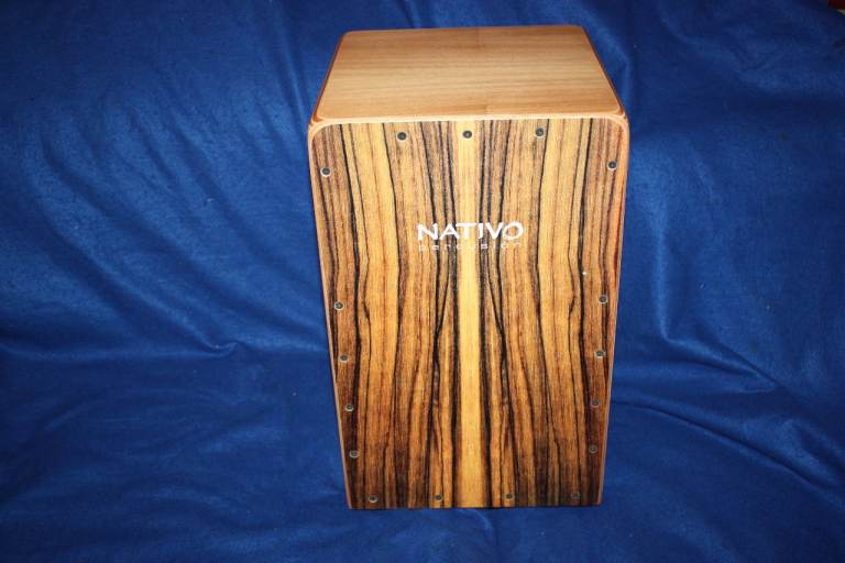 Nativo INIC-BROWN Inicia Series Standard-Class A Oak Cajon ~ Brown Front Finish ~ £95 ono