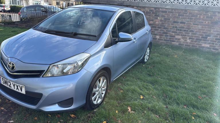 Toyota, YARIS, Hatchback, 2012, Manual, 1329 (cc), 5 doors