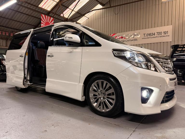 2014 Toyota Alphard 2.4Z Golden Eyes II Edition, Twin Sunroofs, 57,000 Miles 