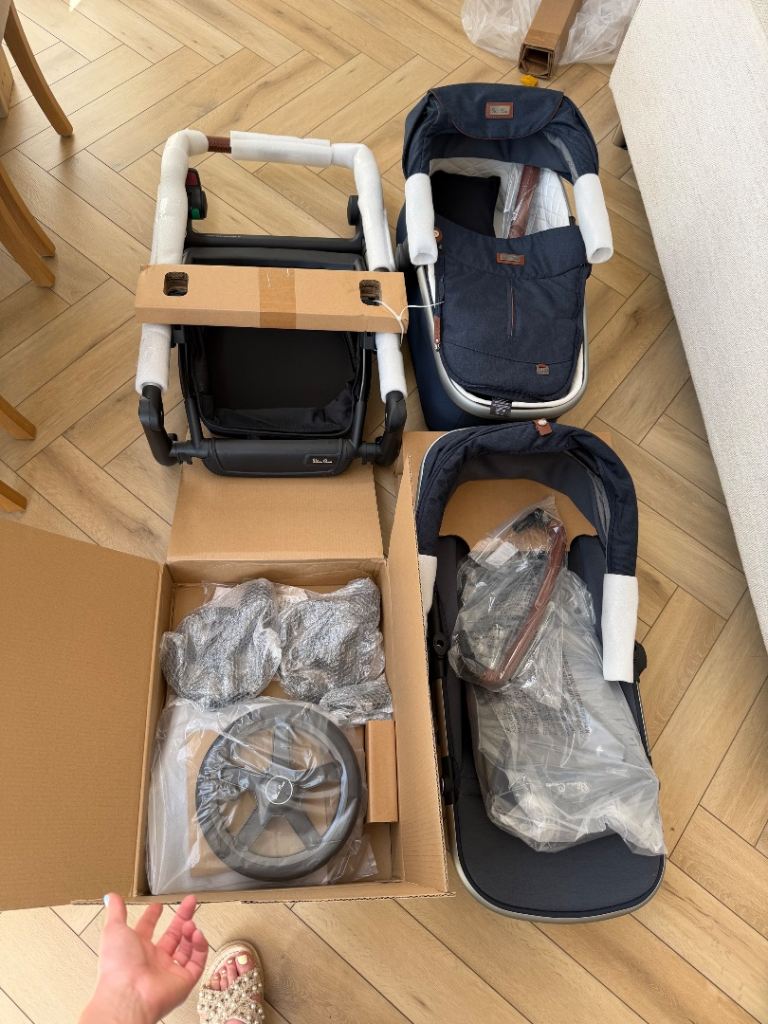Silver cross wave 2 in 1 pram pushchair - brand new £300