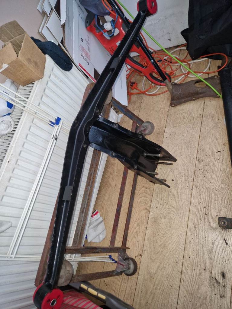 Subaru impreza bugeye diff cradle 