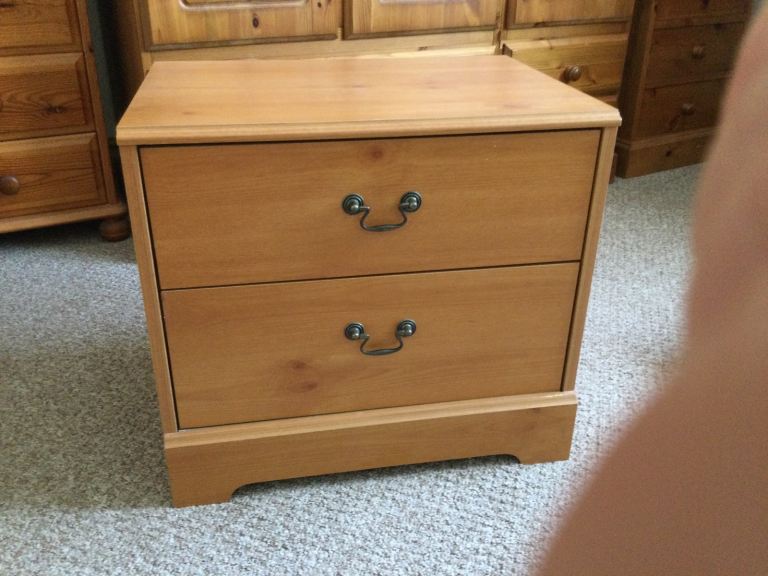 Bedside cabinet 