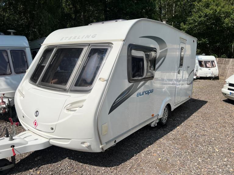 Sterling EUROPA 460 - 2010 - 2 BERTH - REAR WASHROOM - MOTORMOVER