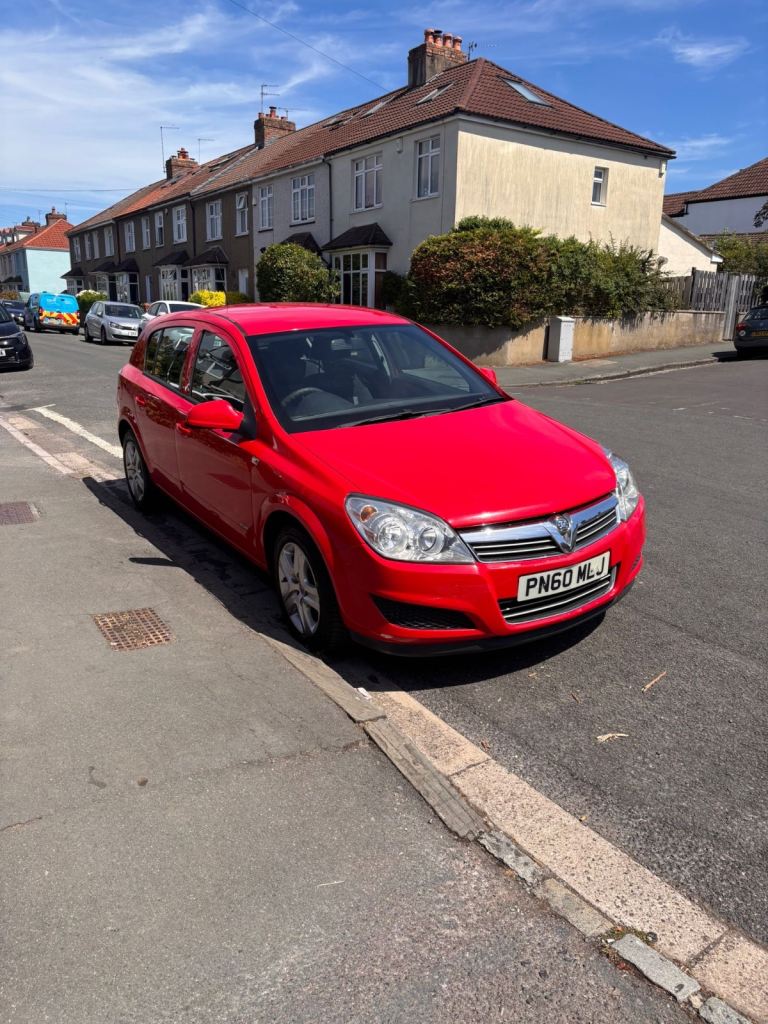 12 MONTHS MOT Vauxhall, ASTRA, Hatchback, 2010, Manual, 5 doors