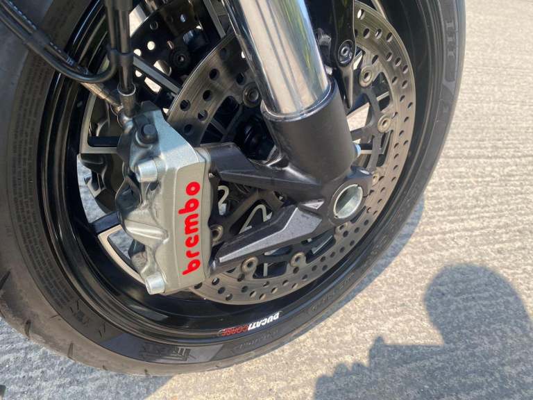 2011 11 DUCATI DIAVEL 1198 BLACK PERFORMANCE CRUISER NEW MOT 10k MILES MINT