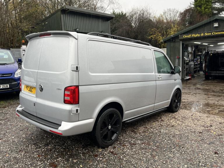 2015 Volkswagen Transporter T28 Trendline TDI BlueMotion Technology Panel van Diesel Manual