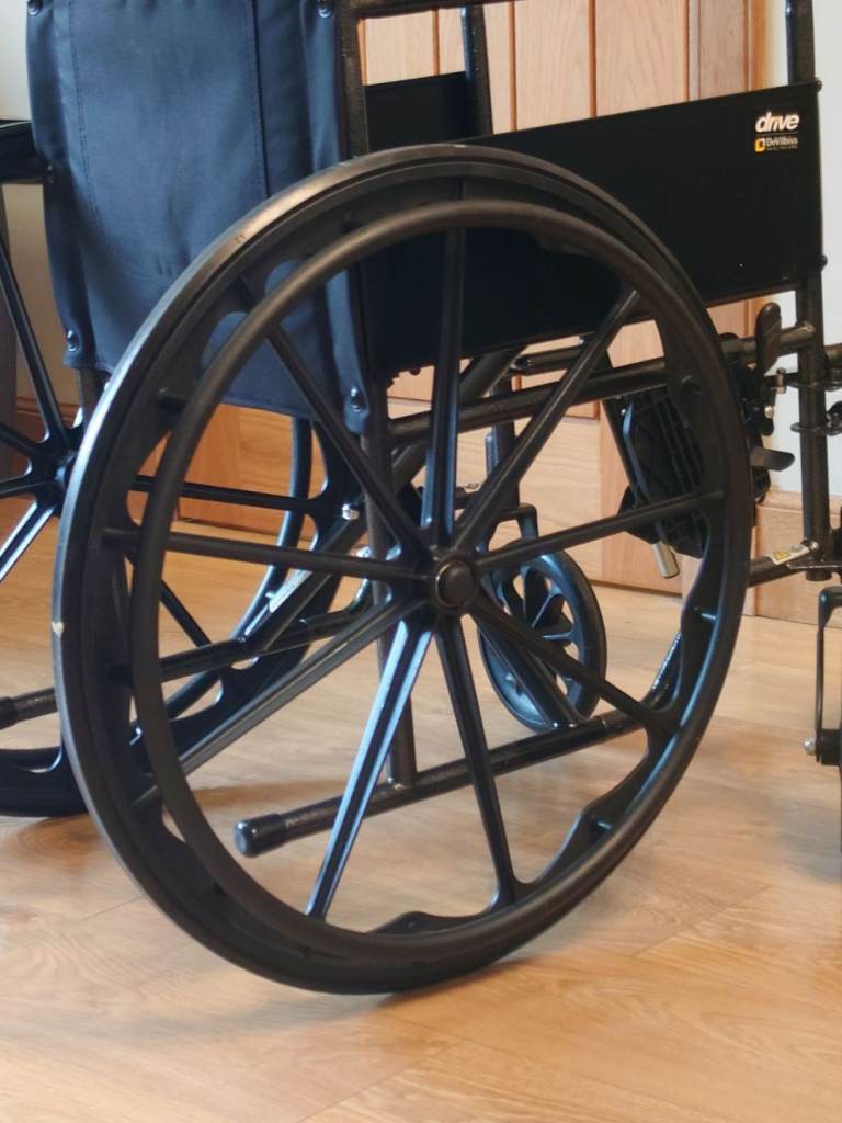 DRIVE DEVILBISS SPORT   WHEELCHAIR 