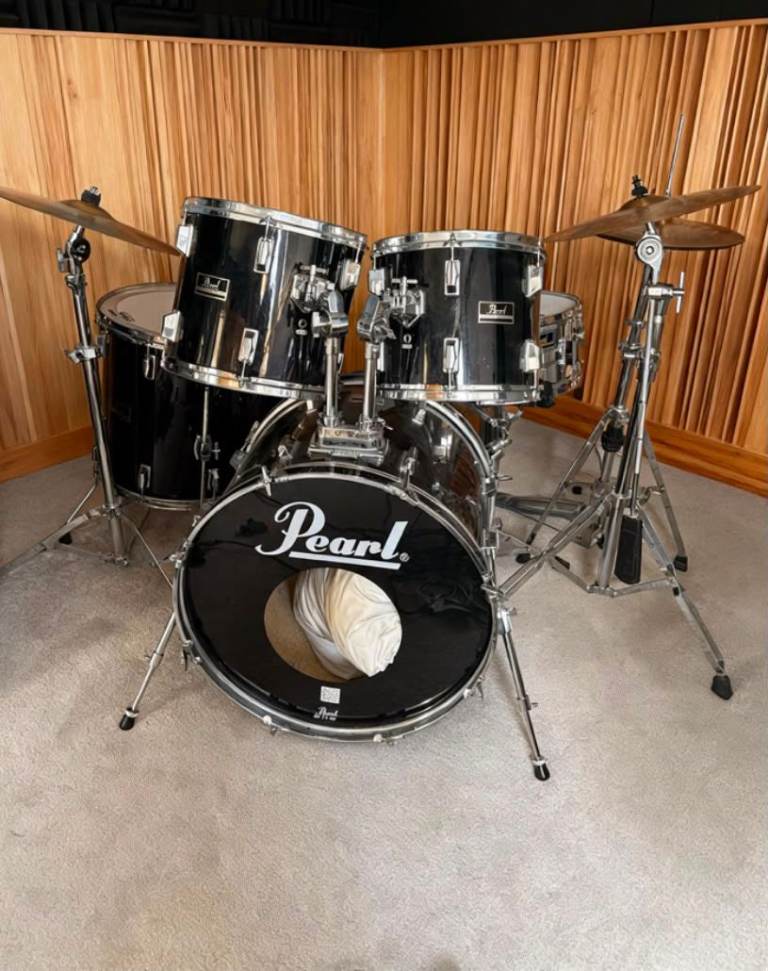 Pearl Export Series 5 piece drum kit - Jet Black