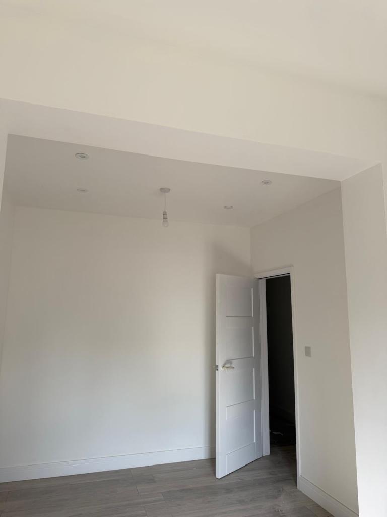 Professional Painter & Decorator — Full Flats, Rooms & Touch-Ups | All London