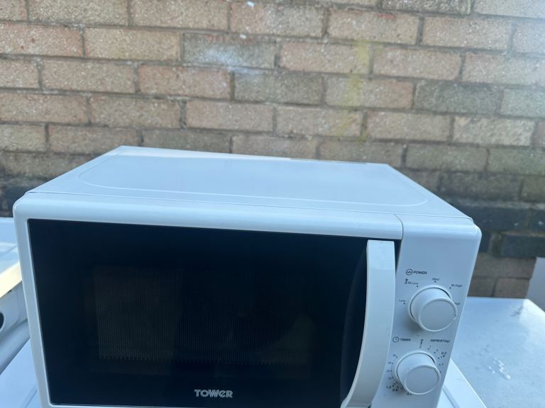 Tower microwave 