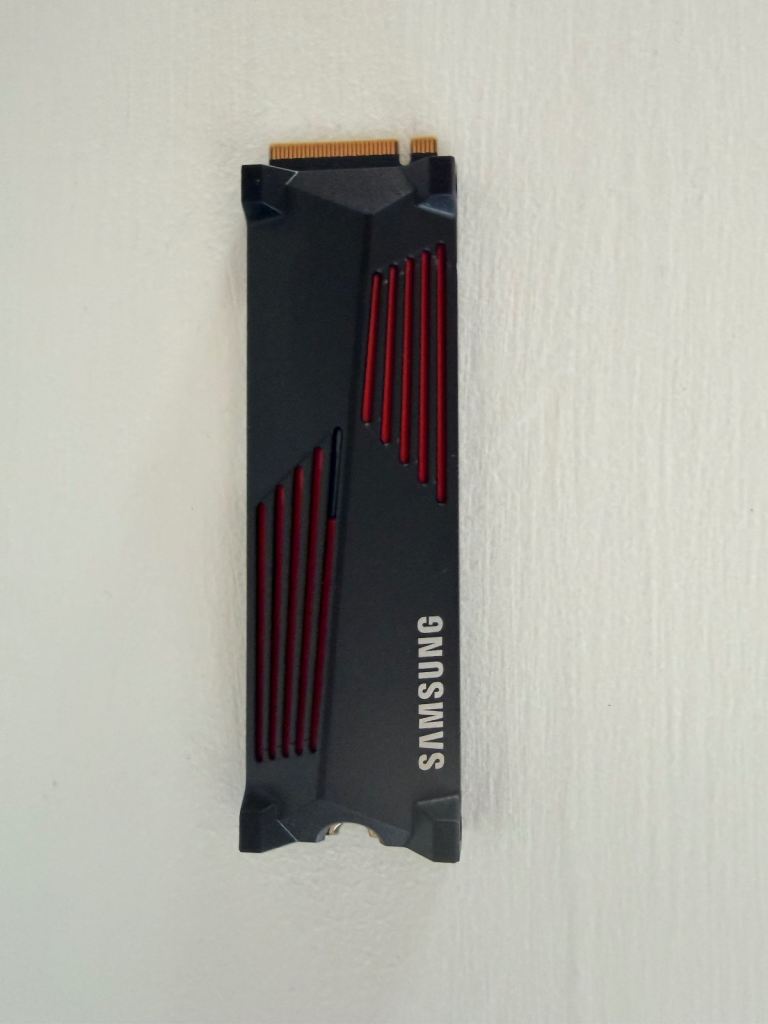 Samsung 990 Pro 2tb SSD