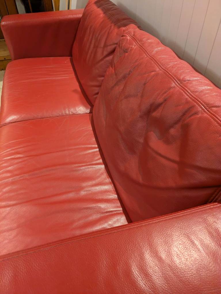 3 seater sofa in good condition
