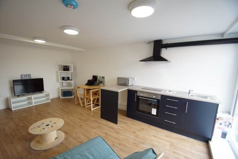 STUDIO APARTMENT IN BURNLEY