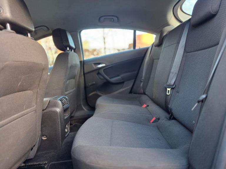 2013 Vauxhall Insignia 2.0 CDTi ecoFLEX Design Nav 5dr [Start Stop] HATCHBACK DIESEL Manual