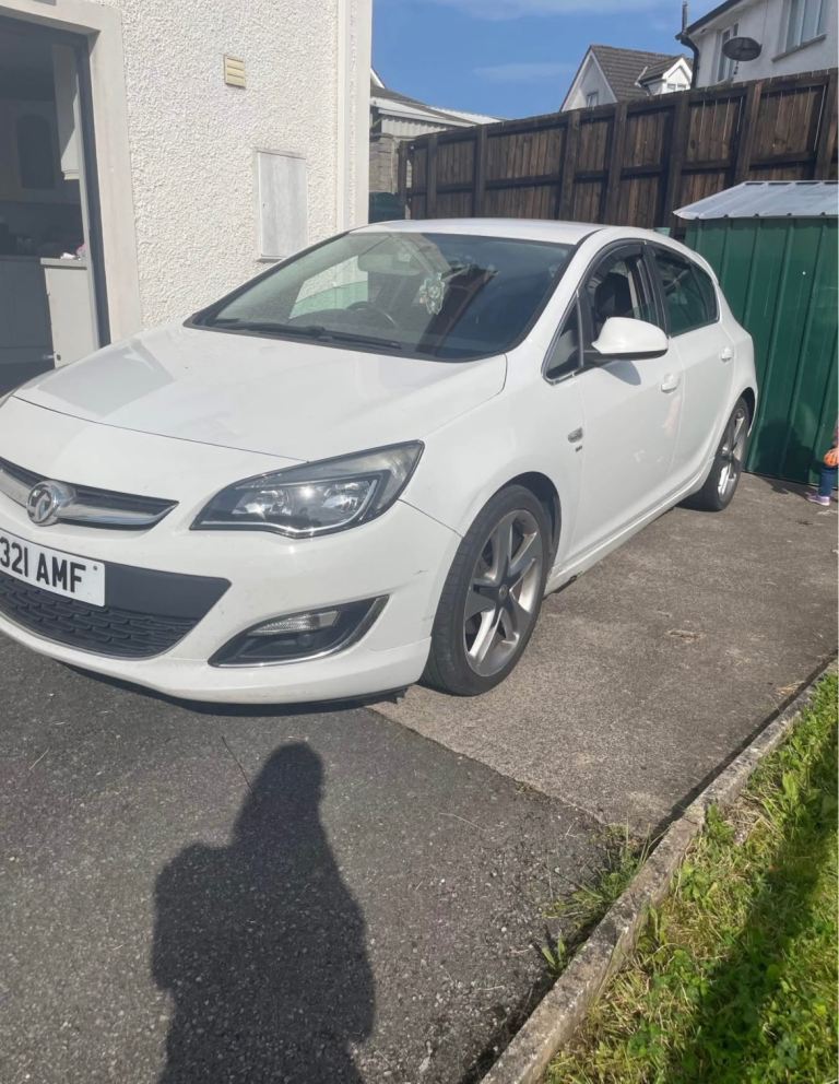 Vauxhall, ASTRA, Hatchback, 2014, Manual, 1956 (cc), 5 doors