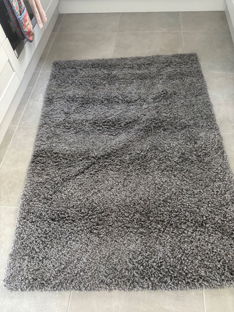Pile rug
