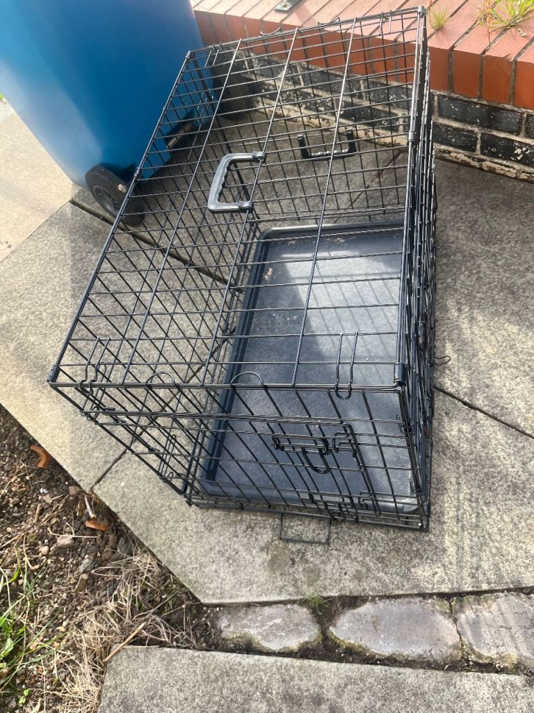 Dog crate 