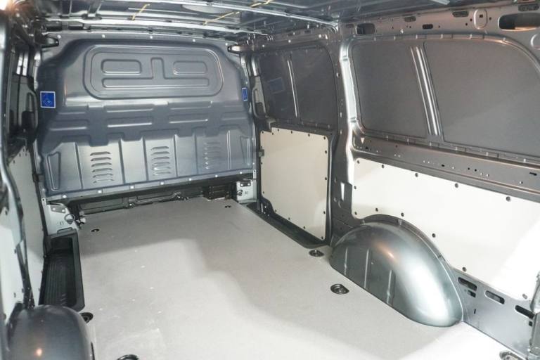 2021 Mercedes-Benz Vito 2.0 114 CDI Premium Panel Van 5dr Diesel G-Tronic RWD L2 Euro 6 (s/s) (LW...