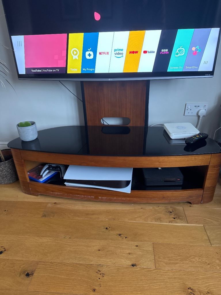 Florence walnut cantilever TV stand