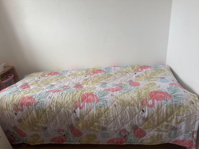 Quilt bedspread throw 