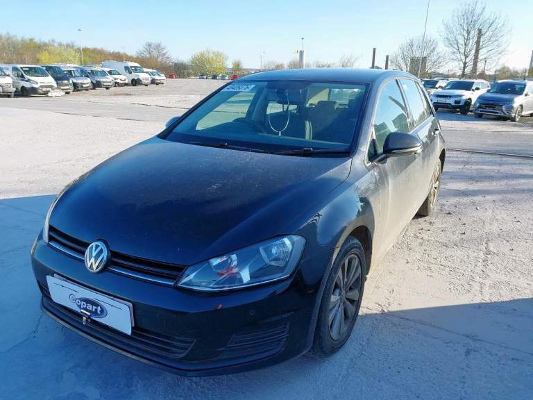 Breaking VW Golf MK7 2013 5 Door 2.0 TDI CRBC 6 Speed PFL Black
