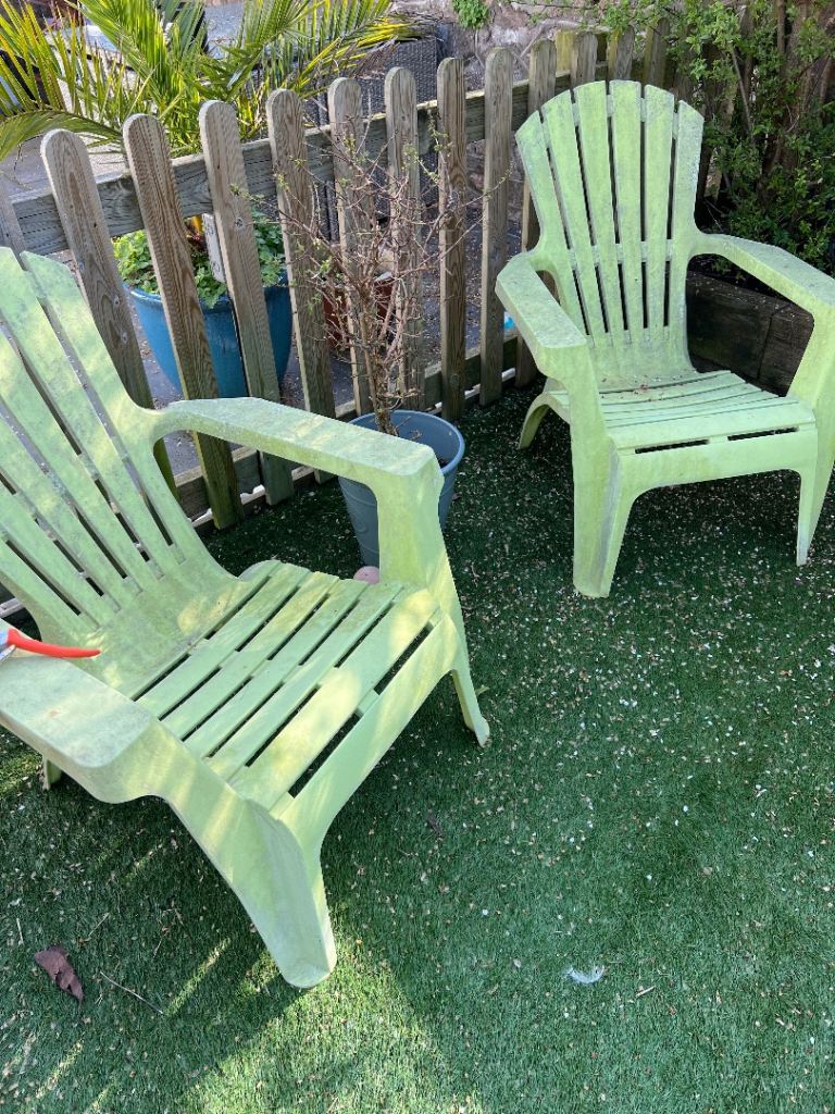 Garden chairs free to collect 