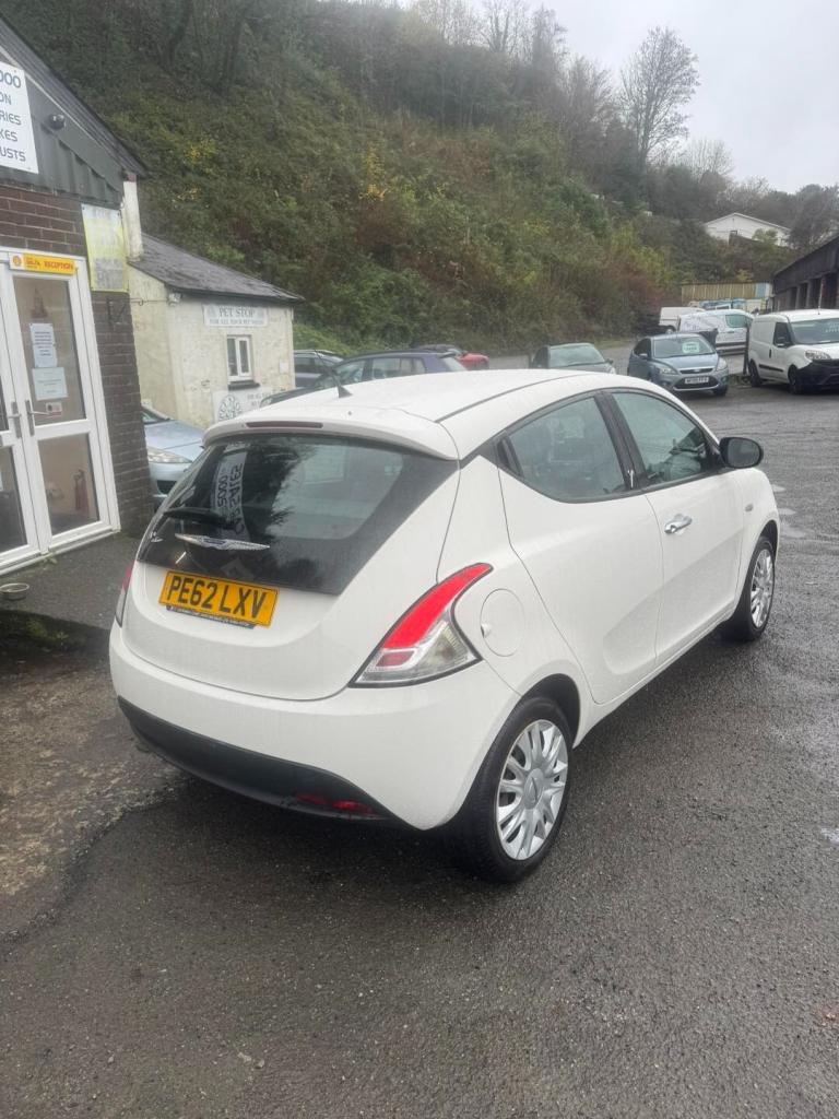2012 Chrysler Ypsilon 1.2 S 5dr HATCHBACK Petrol Manual