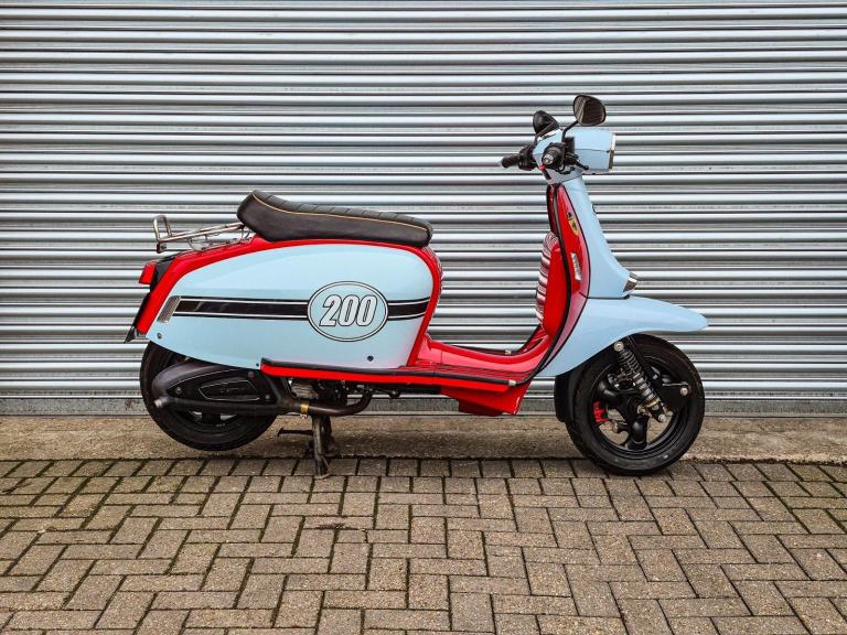 Scomadi TURISMO LEGGERA 200