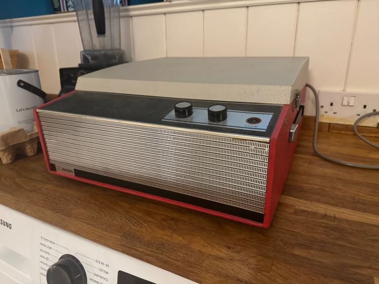 Red Phillips GF819 Vintage Auto-Changer Record Player