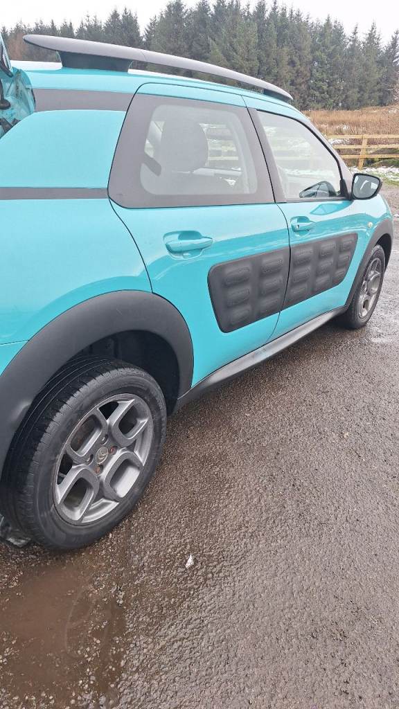 Citroen, C4 CACTUS, Hatchback, 2016, Manual, 1199 (cc), 5 doors