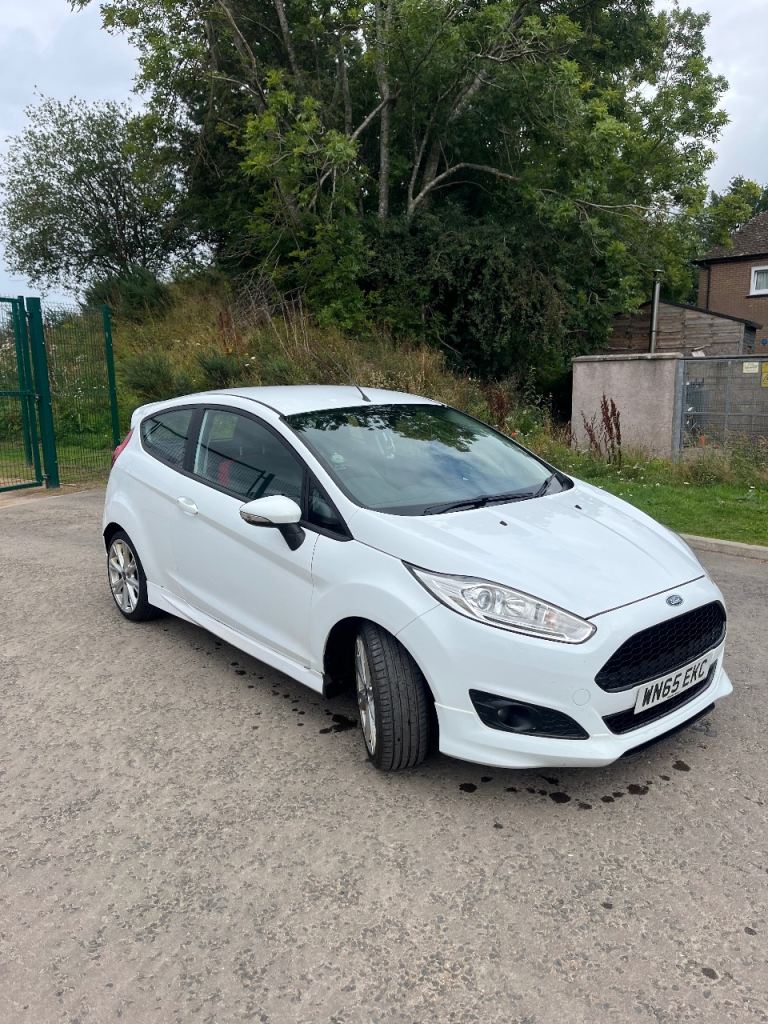 Ford, FIESTA, Hatchback, 2015, Manual, 998 (cc), 3 doors