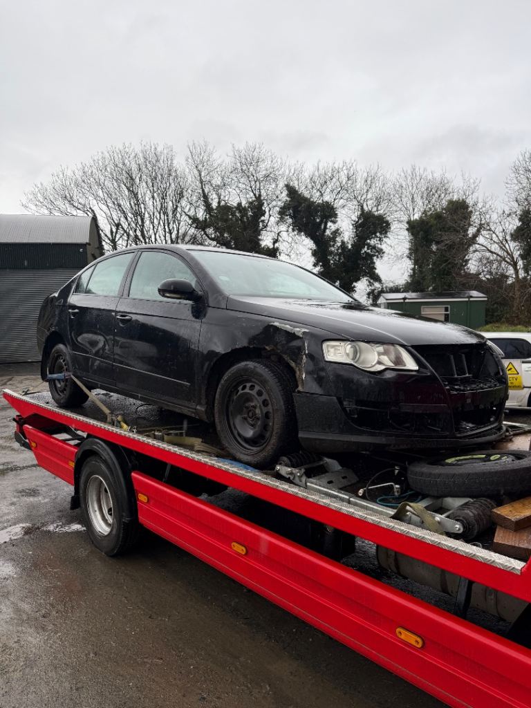 PARTS/BREAKING Volkswagen Passat 2006 1.9 Tdi 105bhp 5 Speed Manual 