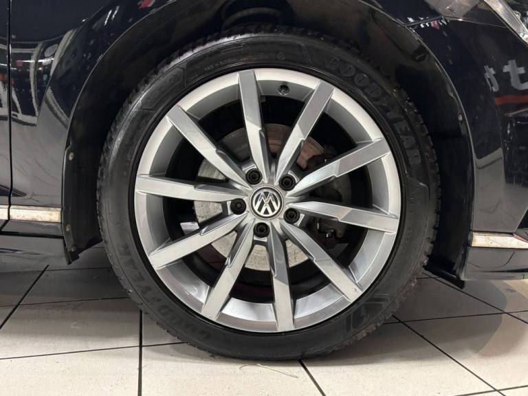 2018 Volkswagen Passat 2.0 TDI R-Line 5dr DSG [Panoramic Roof] [7 Speed] ESTATE DIESEL Automatic