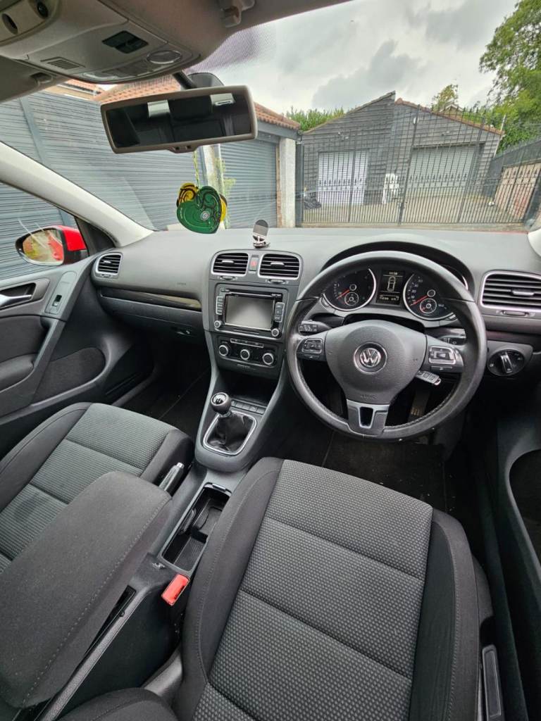 Volkswagen, GOLF, Hatchback, 2011, Manual, 1968 (cc), 5 doors